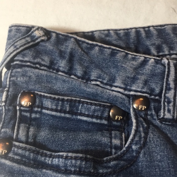 Free People - Picture 2 of 9